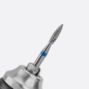 Drill bit diamond groove flame